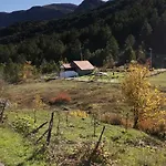 - Vikendica Vukovic *
