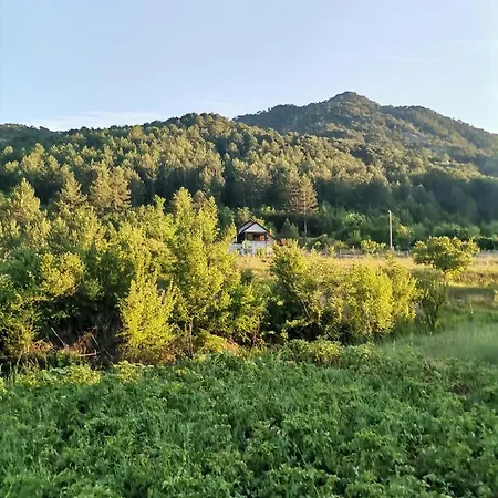 - Vikendica Vukovic Τρέμπινιε